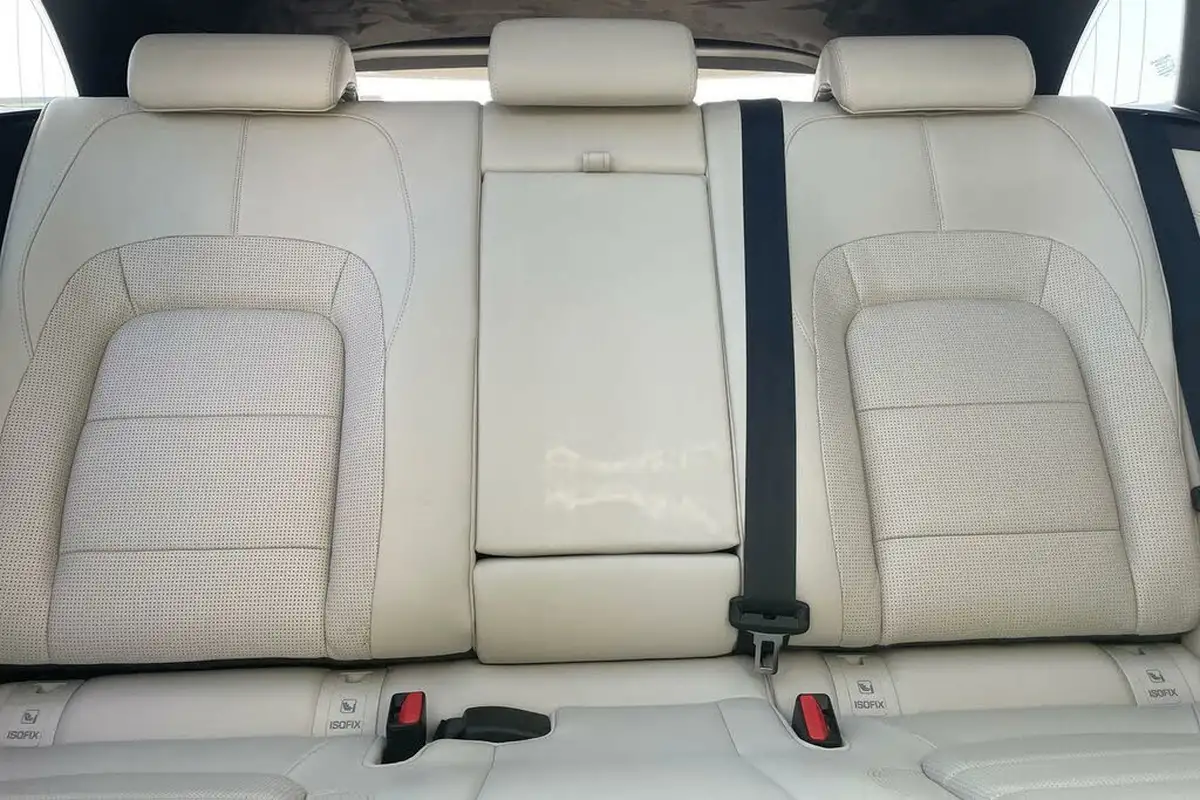 2023-jaguar-f-pace-20-d200-r-dynamic-hse-black-big-35