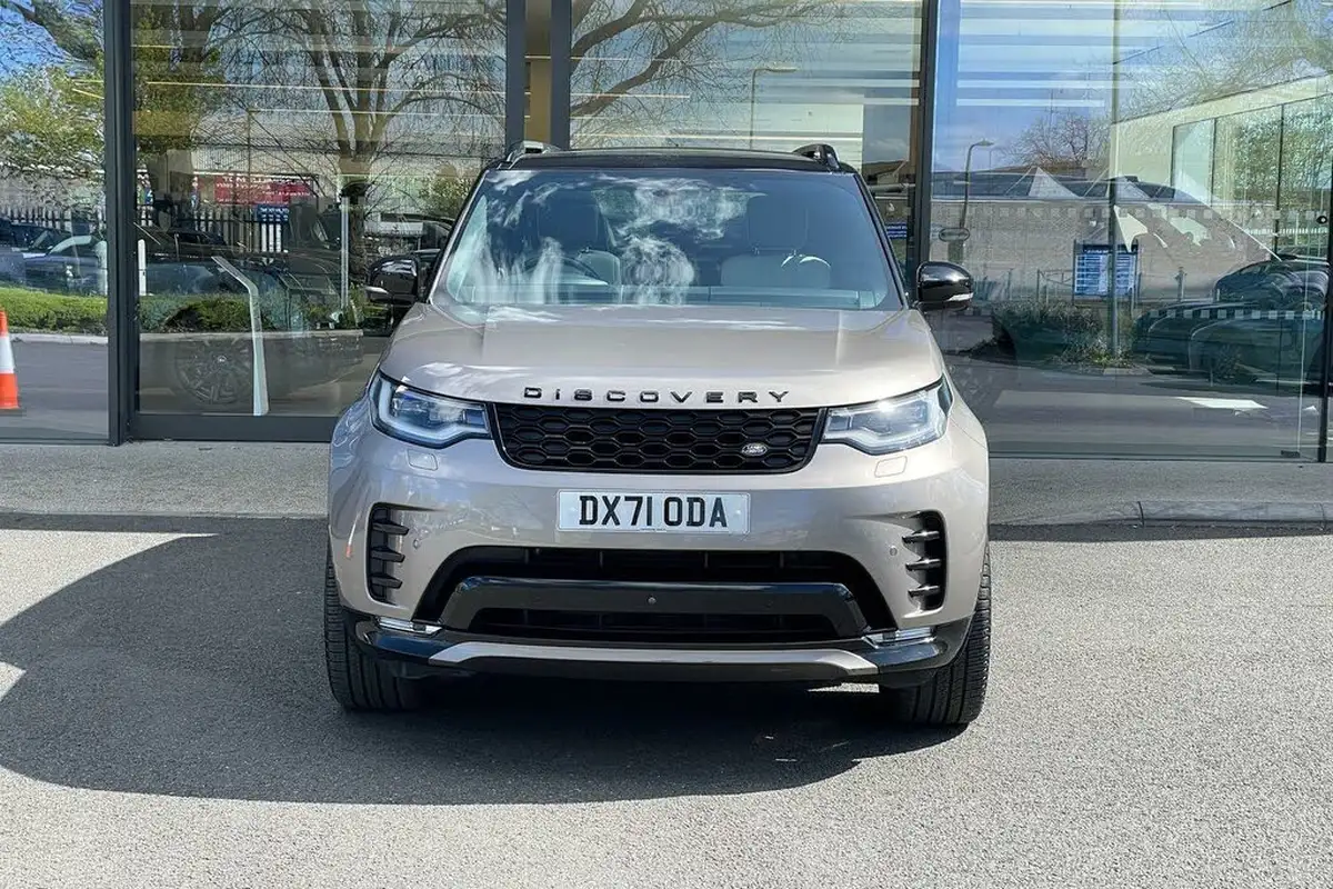 2021-land-rover-discovery-30-d300-r-dynamic-hse-big-5