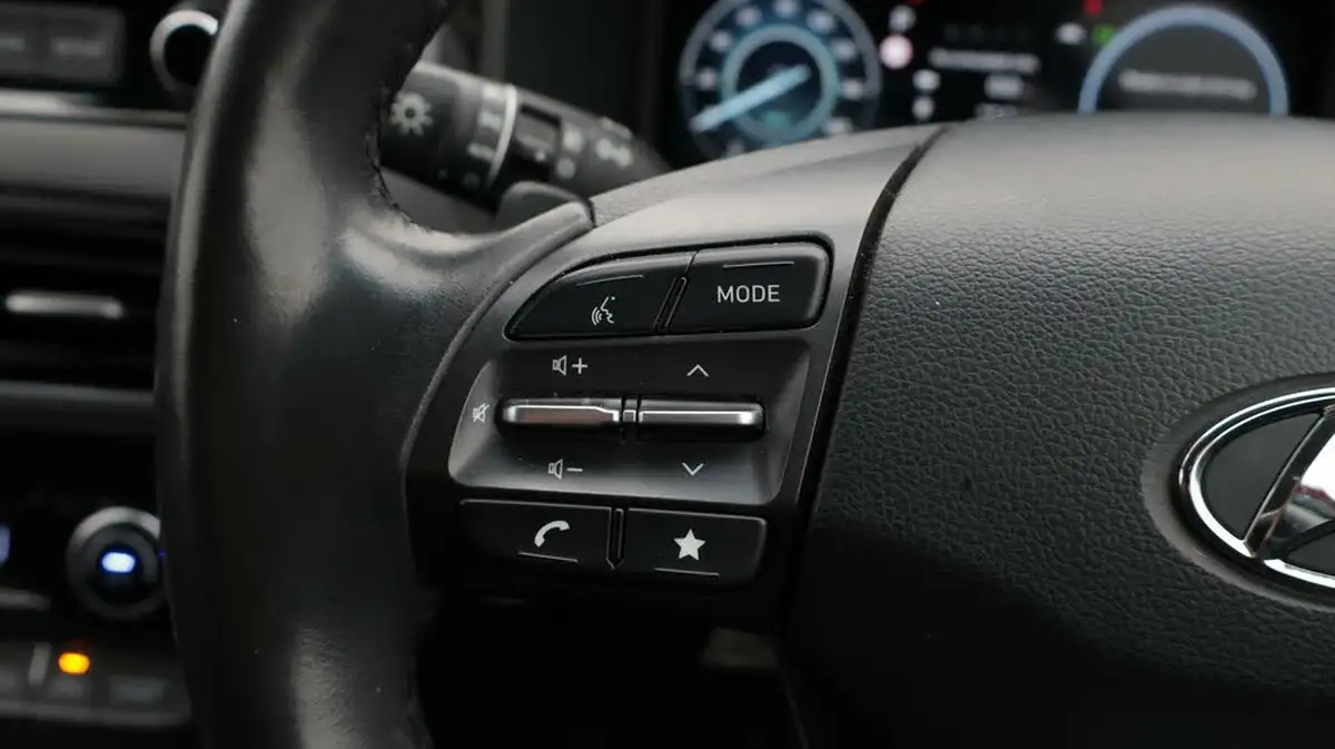 2022-hyundai-kona-16-gdi-premium-big-23