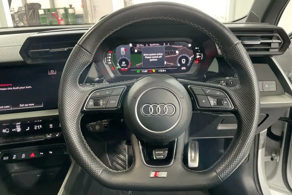 2022-audi-s3-20-tfsi-saloon-4d-big-31