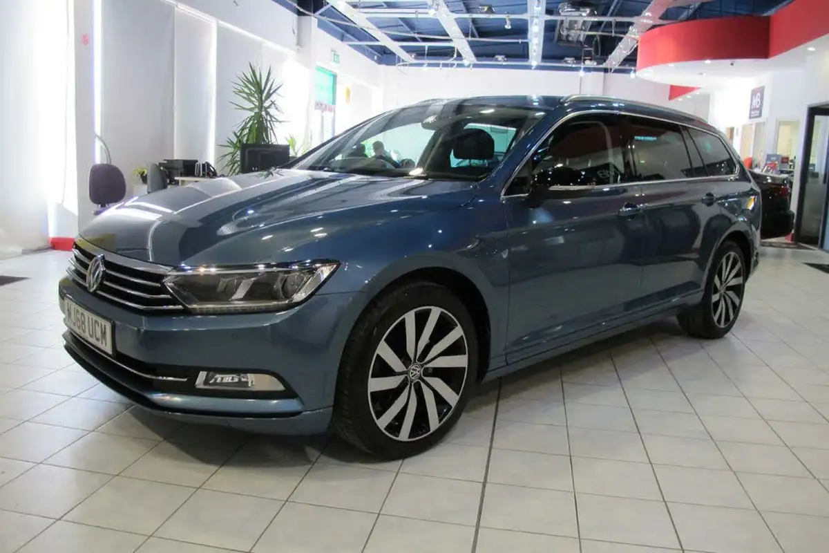 2018-volkswagen-passat-15-tsi-se-business-estate-5d-dsg-big-13