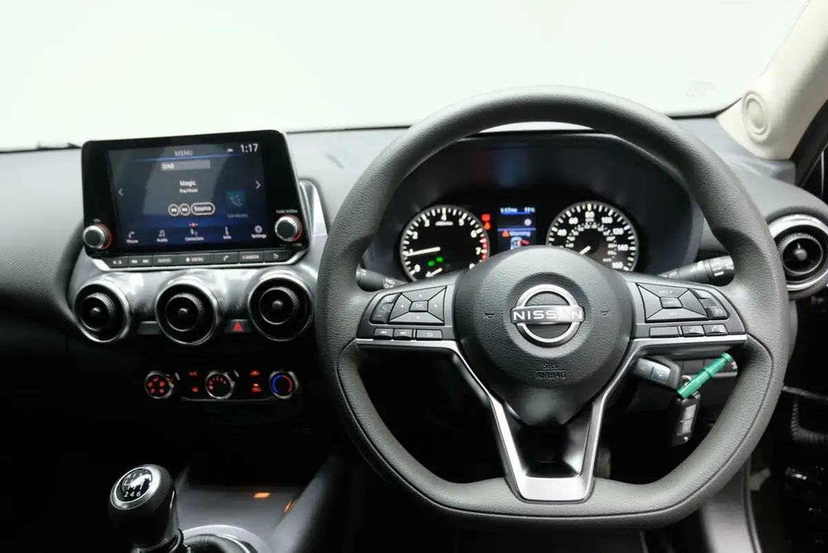 2023-nissan-juke-10-dig-t-acenta-big-8