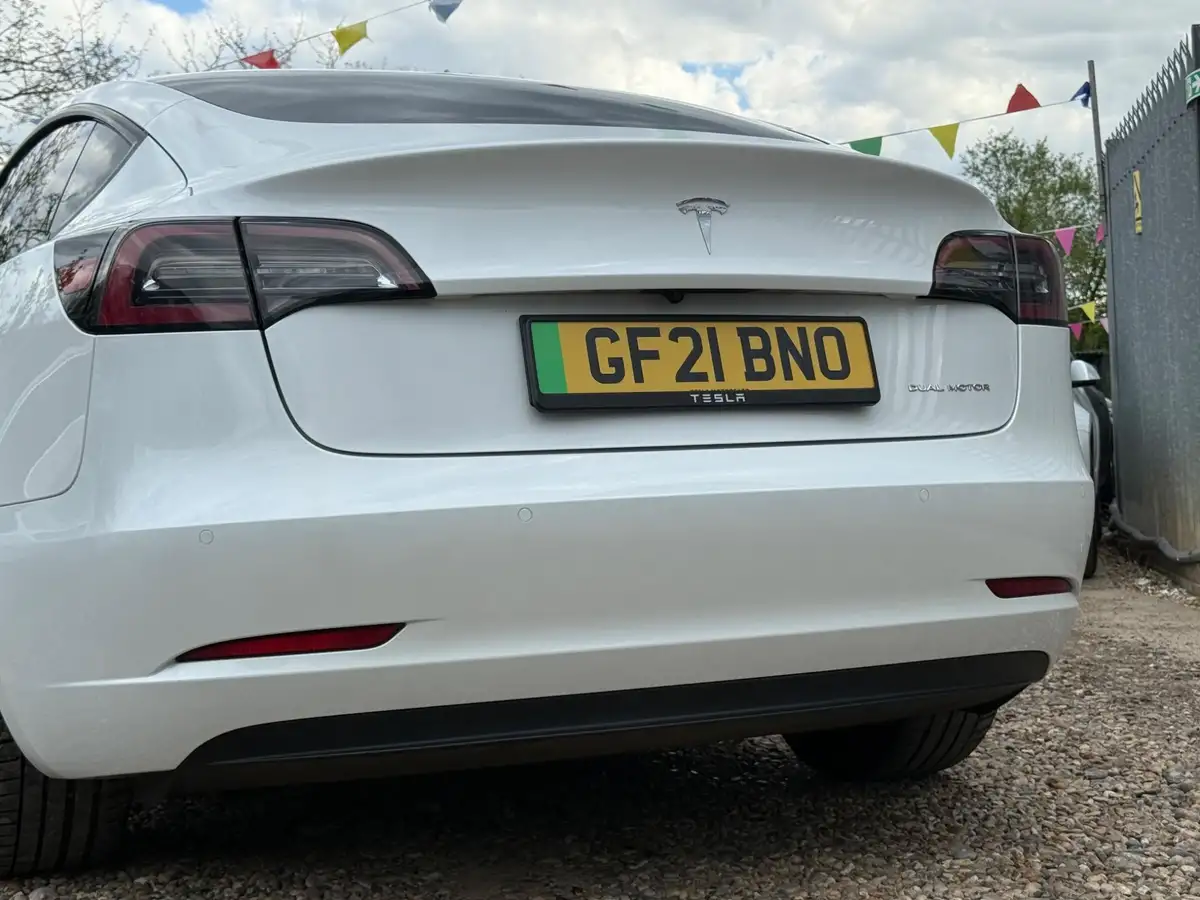 2021-tesla-model-3-e-long-range-4x4-big-15