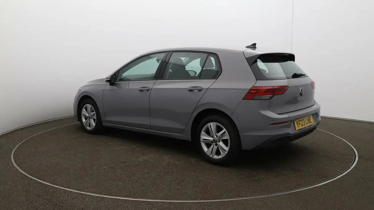 2023-volkswagen-golf-15-tsi-life-130ps-hatchback-big-53