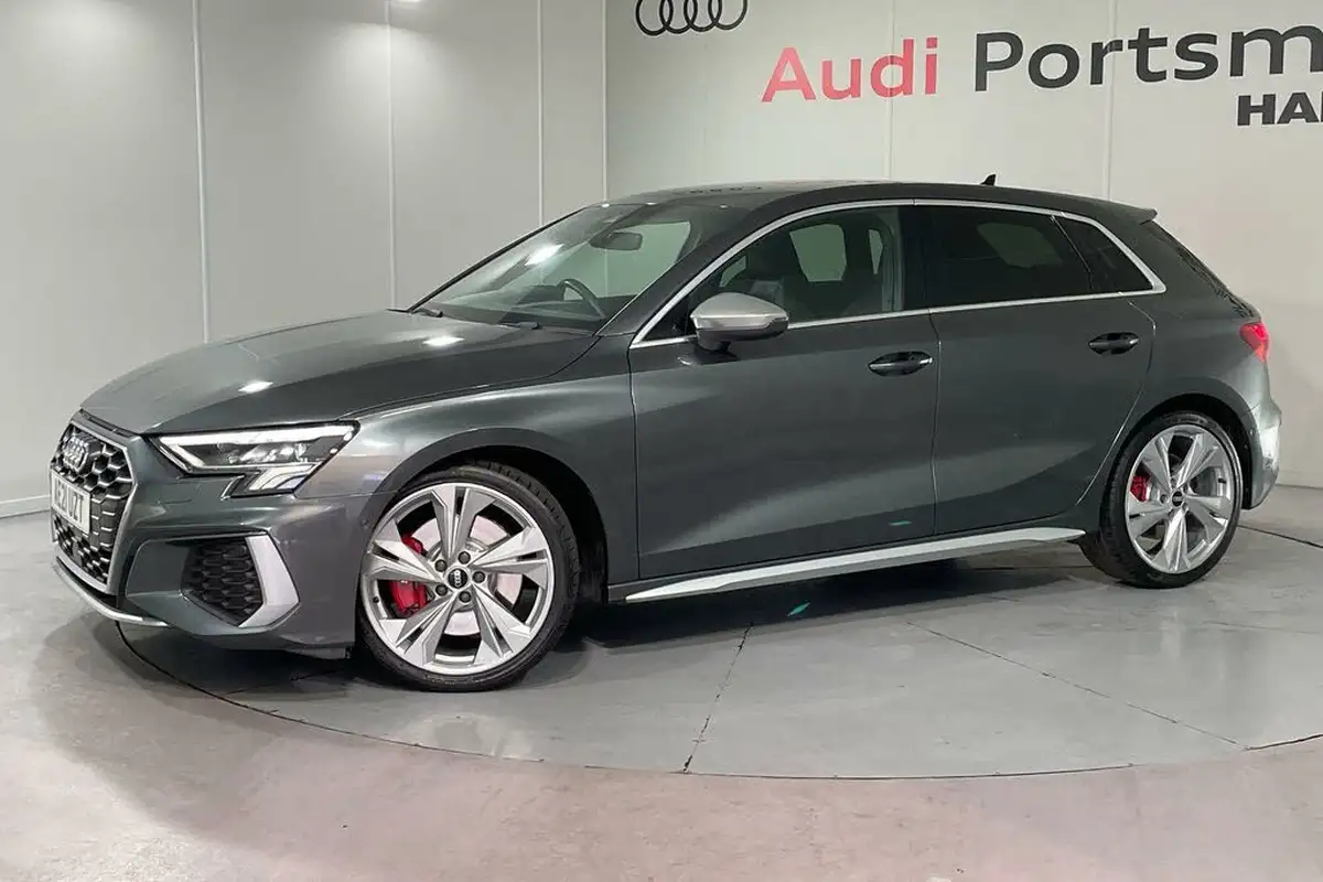2021-audi-s3-20-tfsi-sportback-5d-big-4