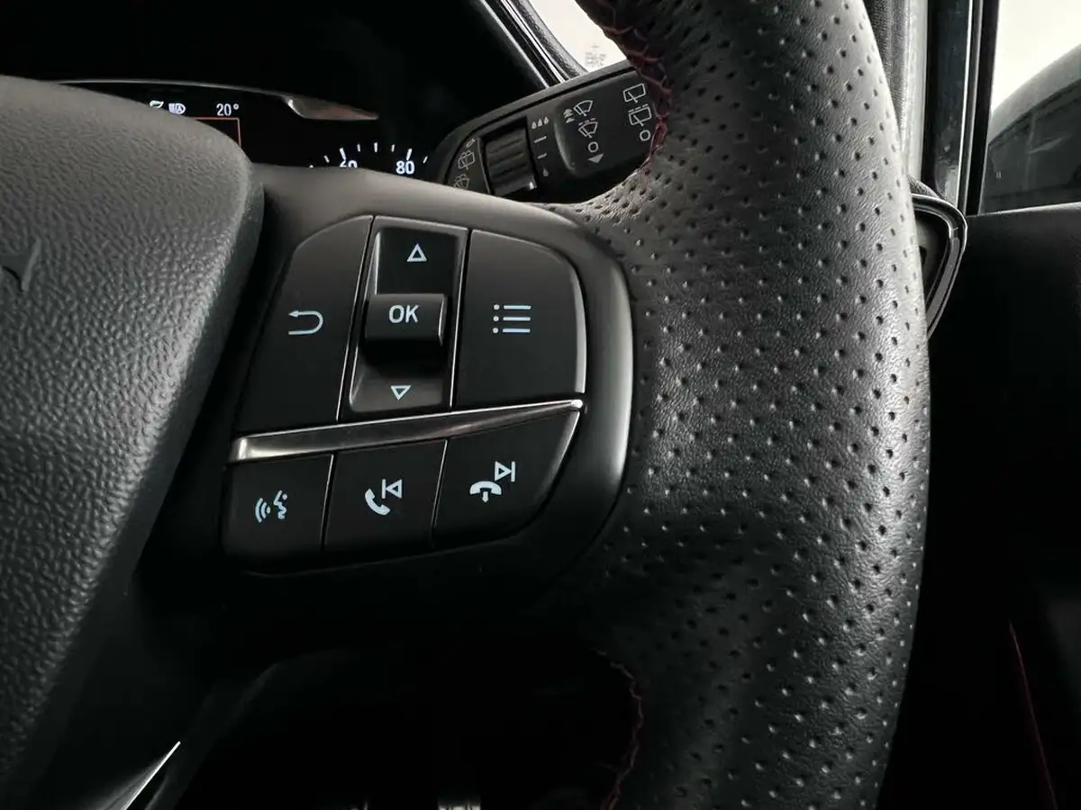2019-ford-fiesta-10t-st-line-x-140ps-5d-big-14