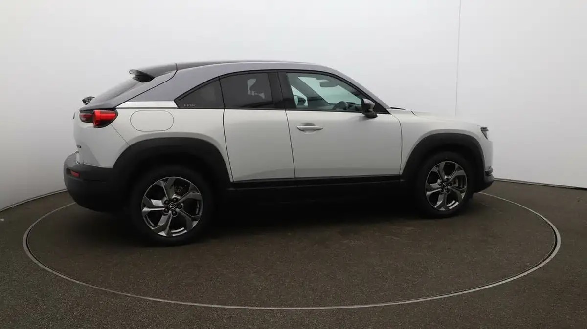 2021-mazda-mx-30-e-first-edition-big-44