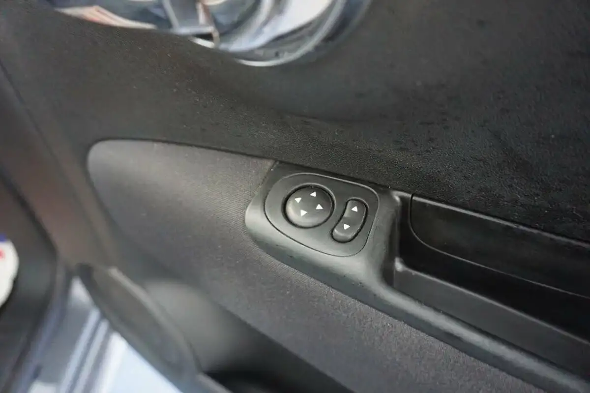 2018-fiat-500-12-lounge-big-18