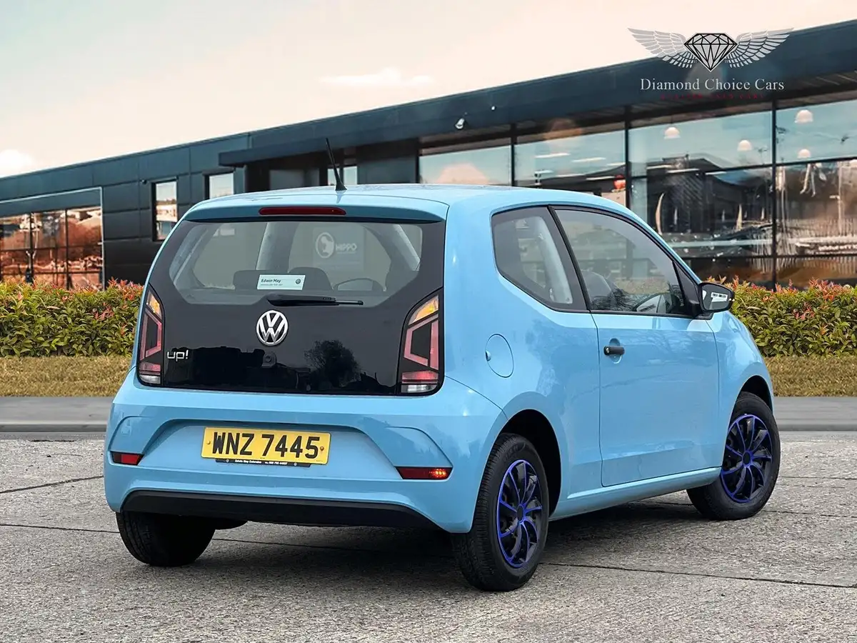 2017-volkswagen-up-10-take-up-3d-big-4
