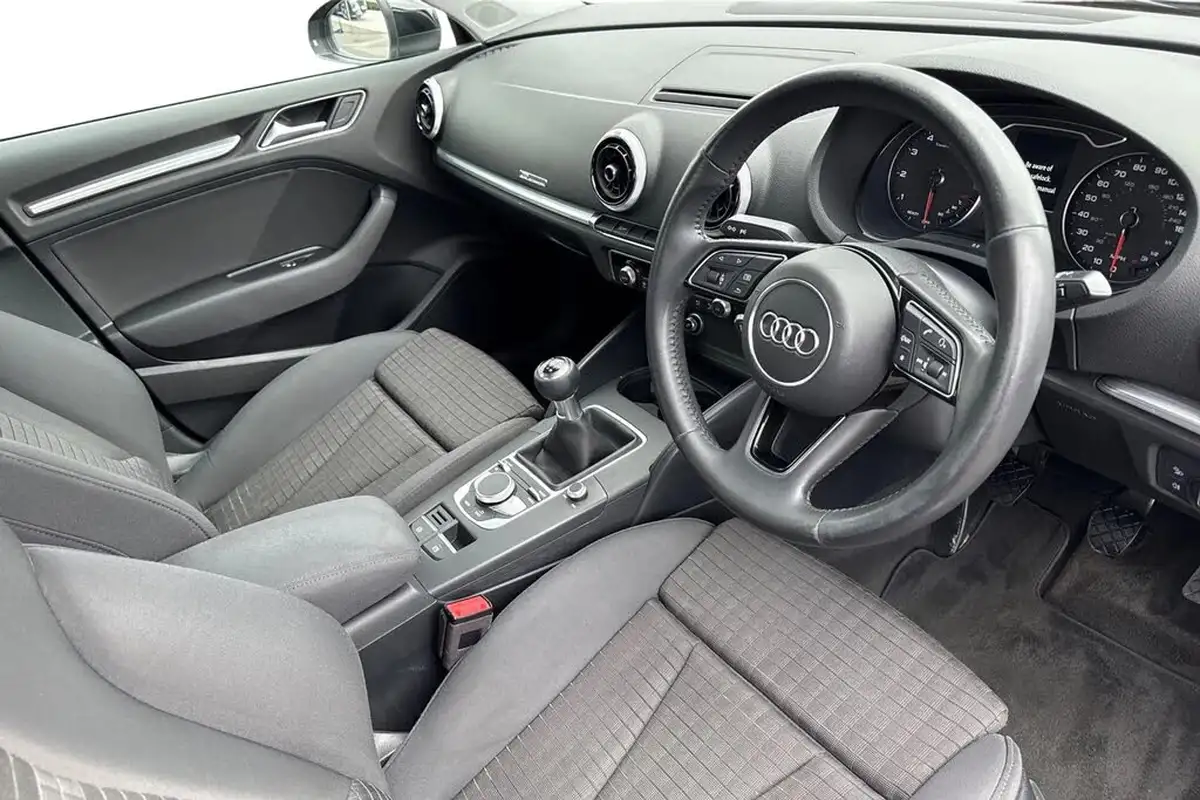 2018-audi-a3-15-tfsi-sport-saloon-4d-big-13