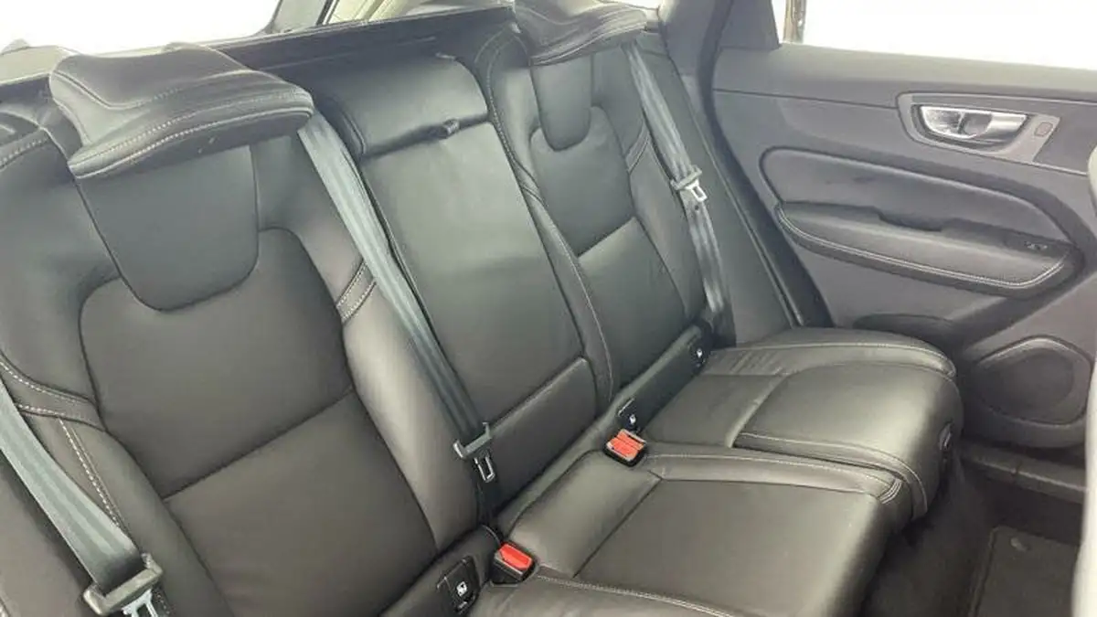 2021-volvo-xc60-20td-b4-inscription-awd-big-14