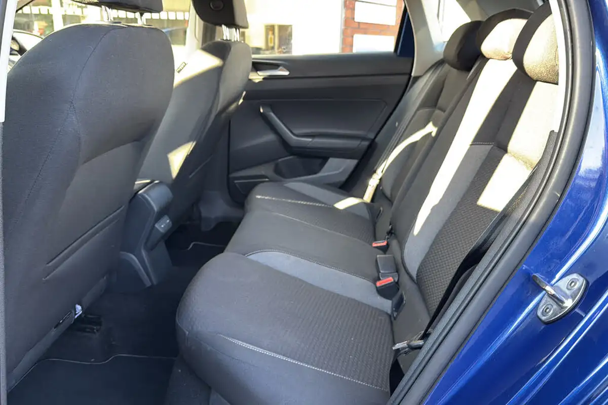 2023-volkswagen-polo-10-tsi-life-dsg-big-35