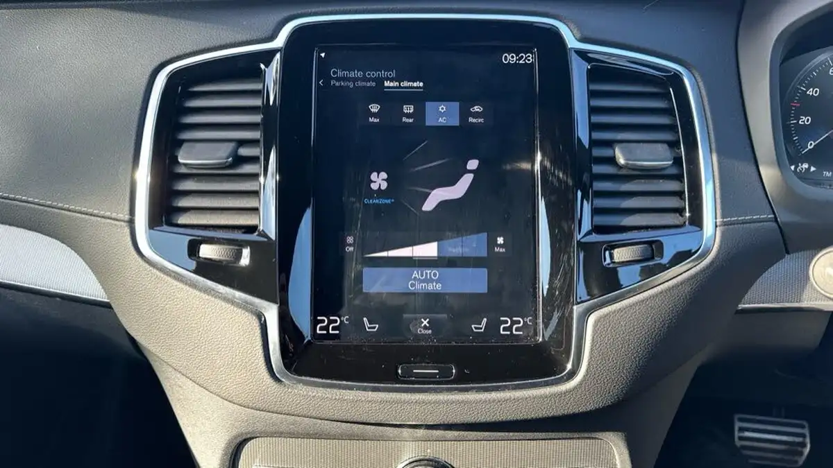 2021-volvo-xc90-20td-b5-r-design-big-30