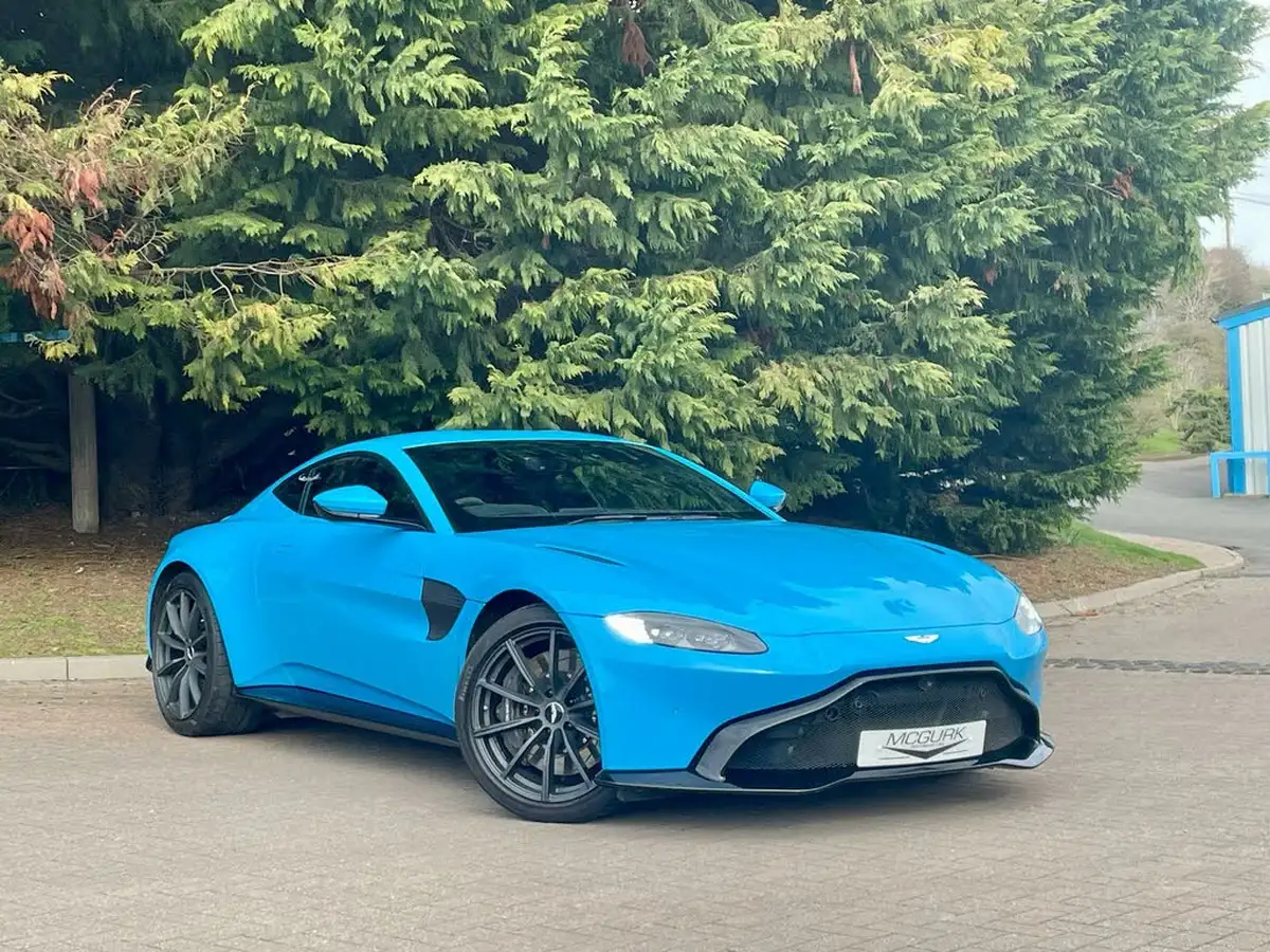 2019-aston-martin-vantage-40-v8-vantage-big-8