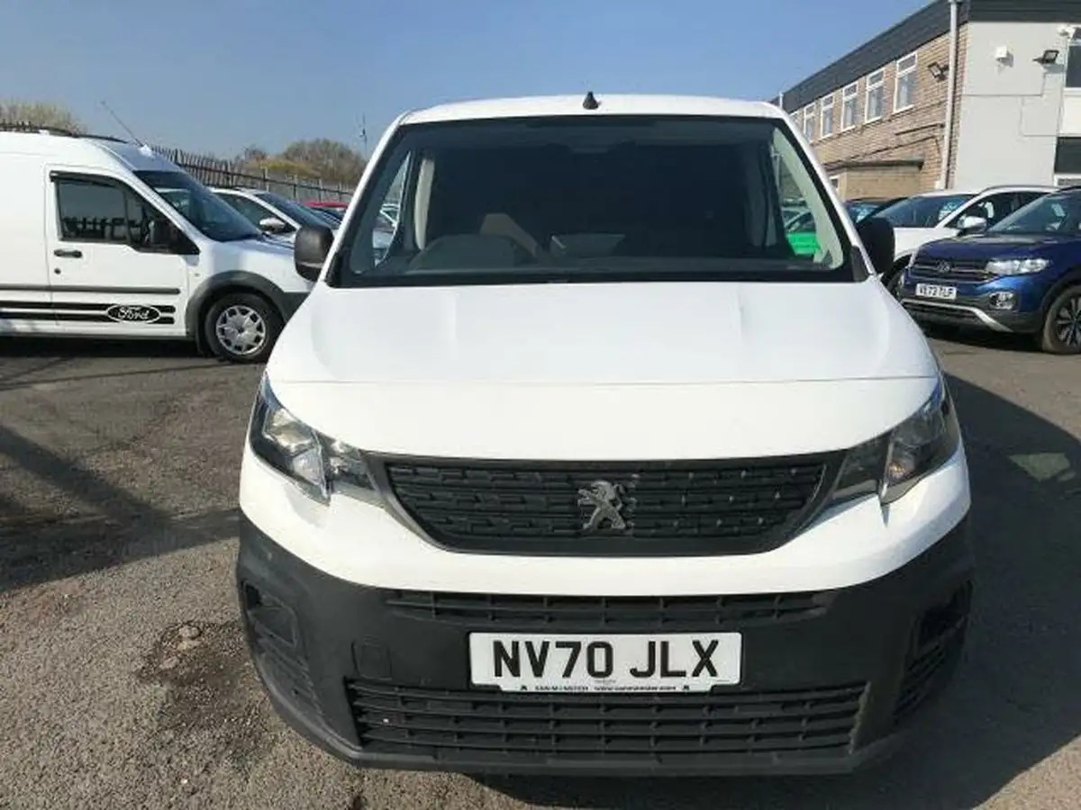 2020-peugeot-partner-15-bluehdi-950-professional-100ps-eu6dt-long-panel-big-17