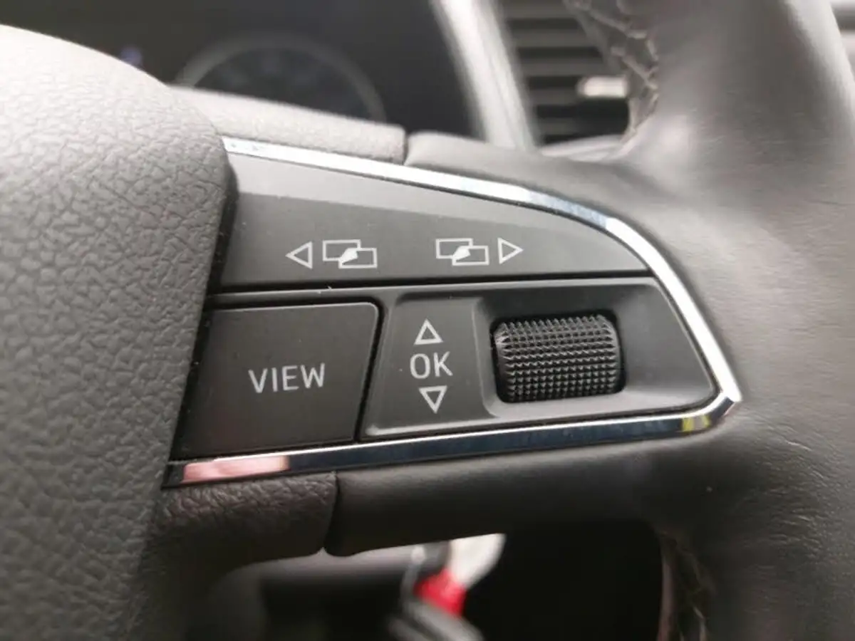 2019-seat-leon-15-tsi-evo-se-dynamic-hatchback-big-13