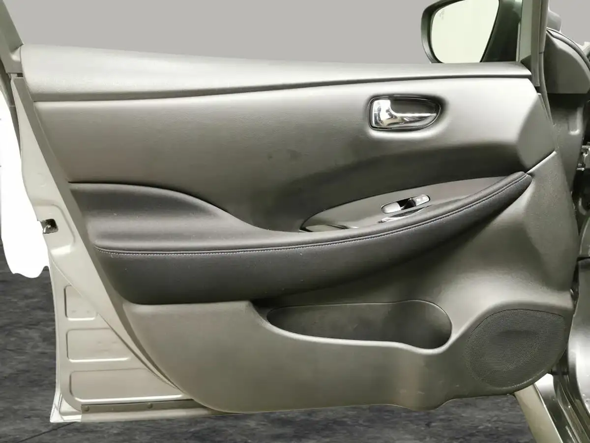2024-nissan-leaf-e-n-connecta-39kwh-big-26