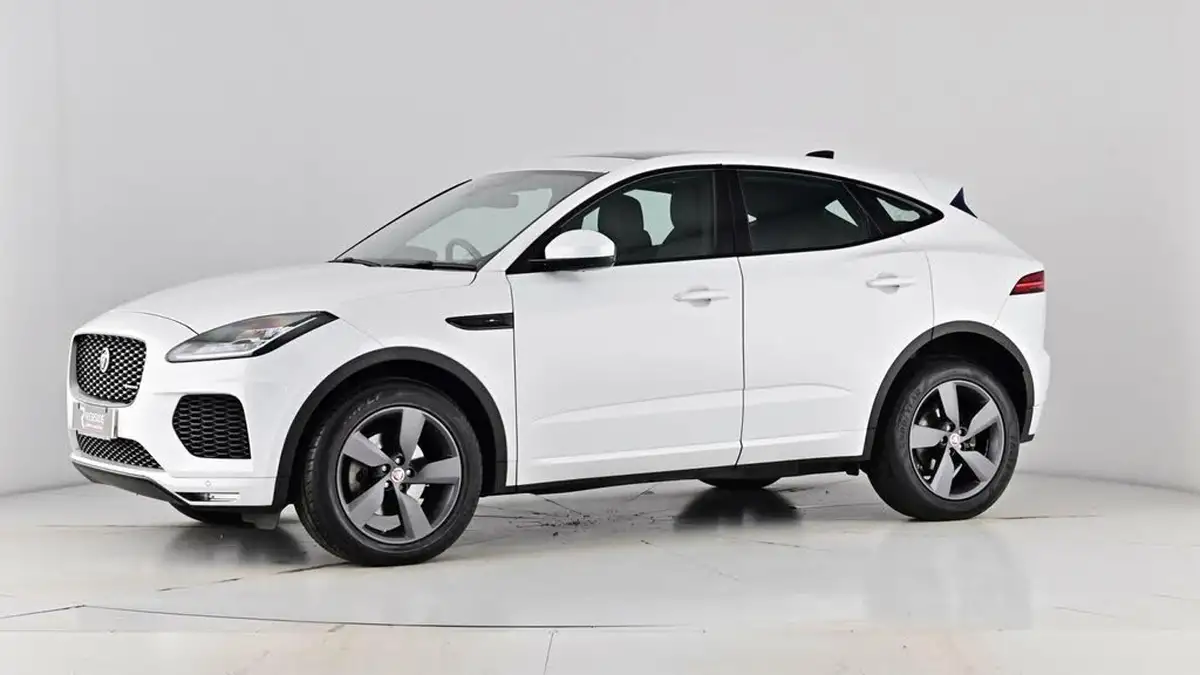 2020-jaguar-e-pace-20-i4d-chequered-flag-180ps-big-59