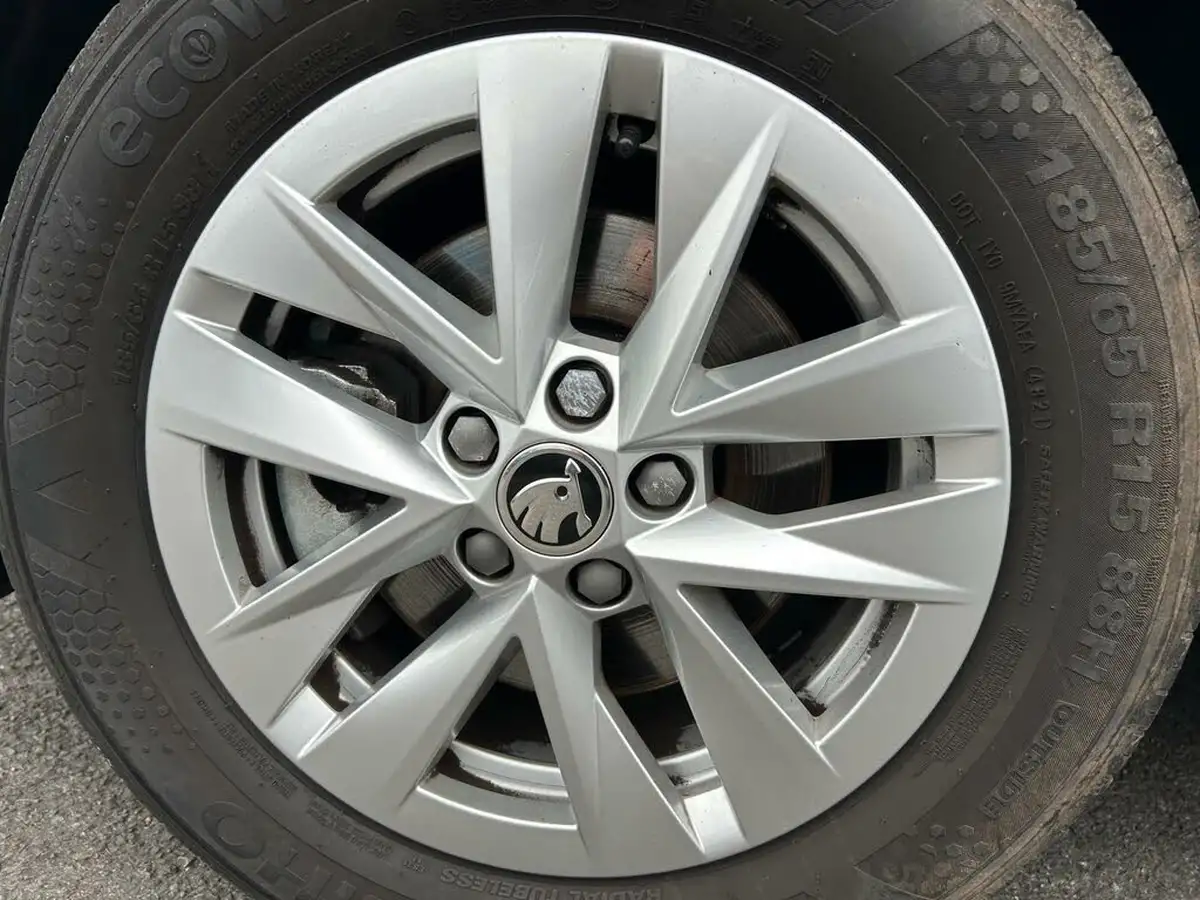 2022-skoda-fabia-10-tsi-se-comfort-109ps-big-34