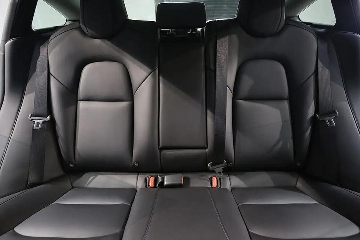 2021-tesla-model-3-e-long-range-4x4-big-25