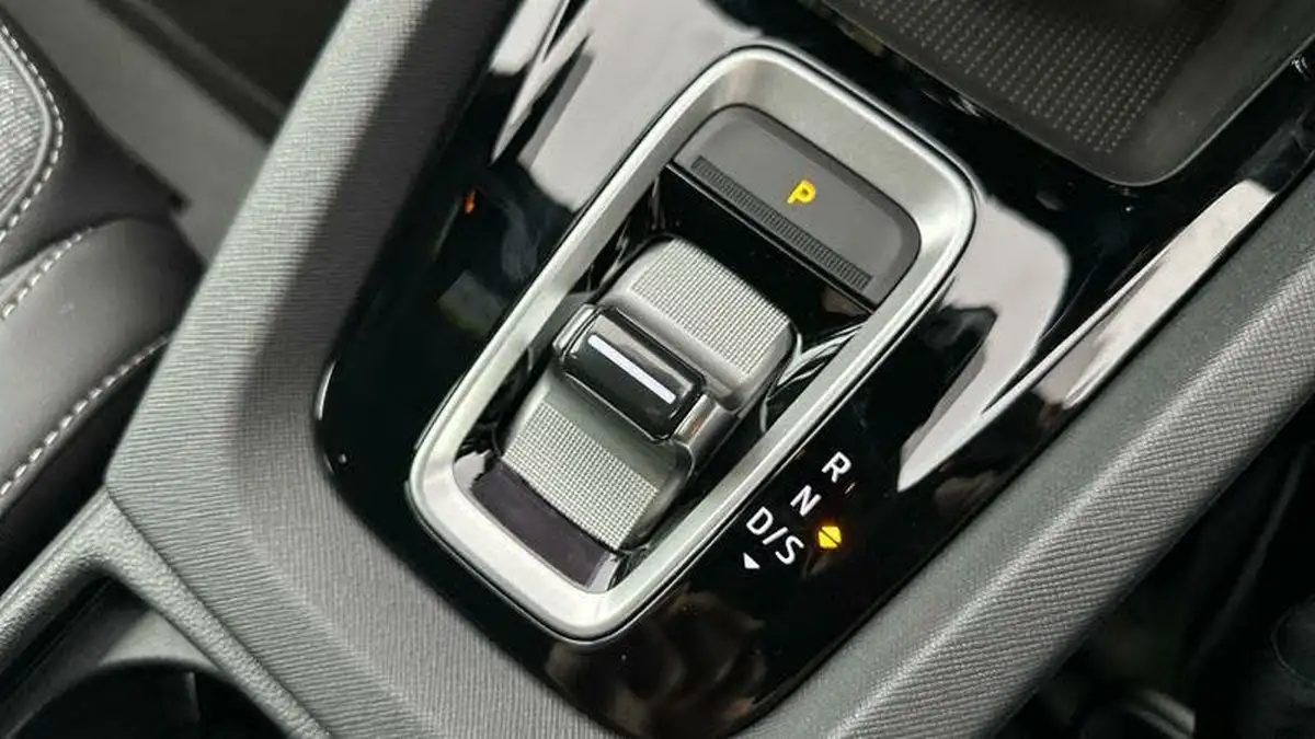 2025-skoda-octavia-15-tsi-e-tec-sportline-hatchback-big-24