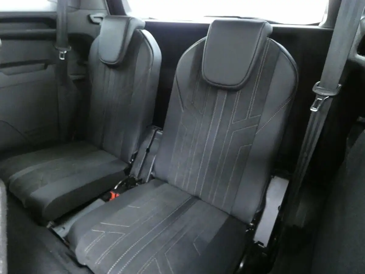 2022-peugeot-5008-suv-12-puretech-gt-premium-big-20