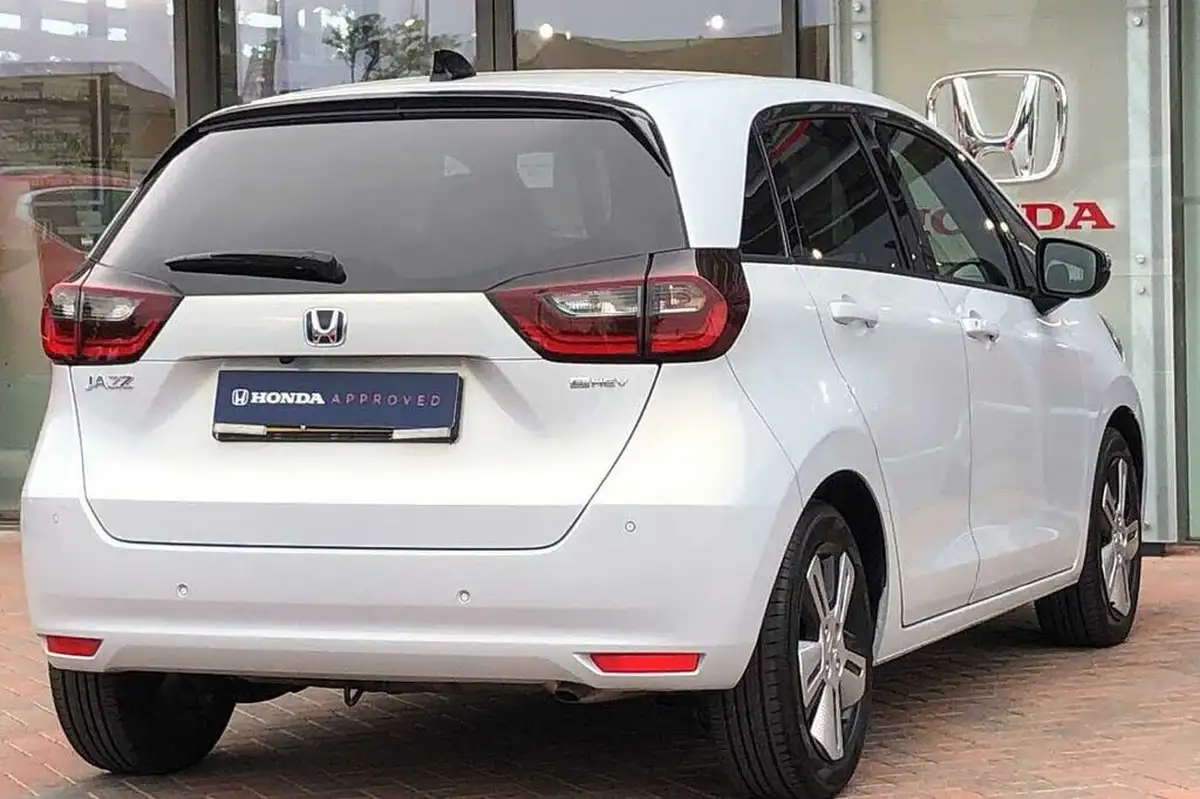 2022-honda-jazz-15-i-mmd-ex-107ps-big-11