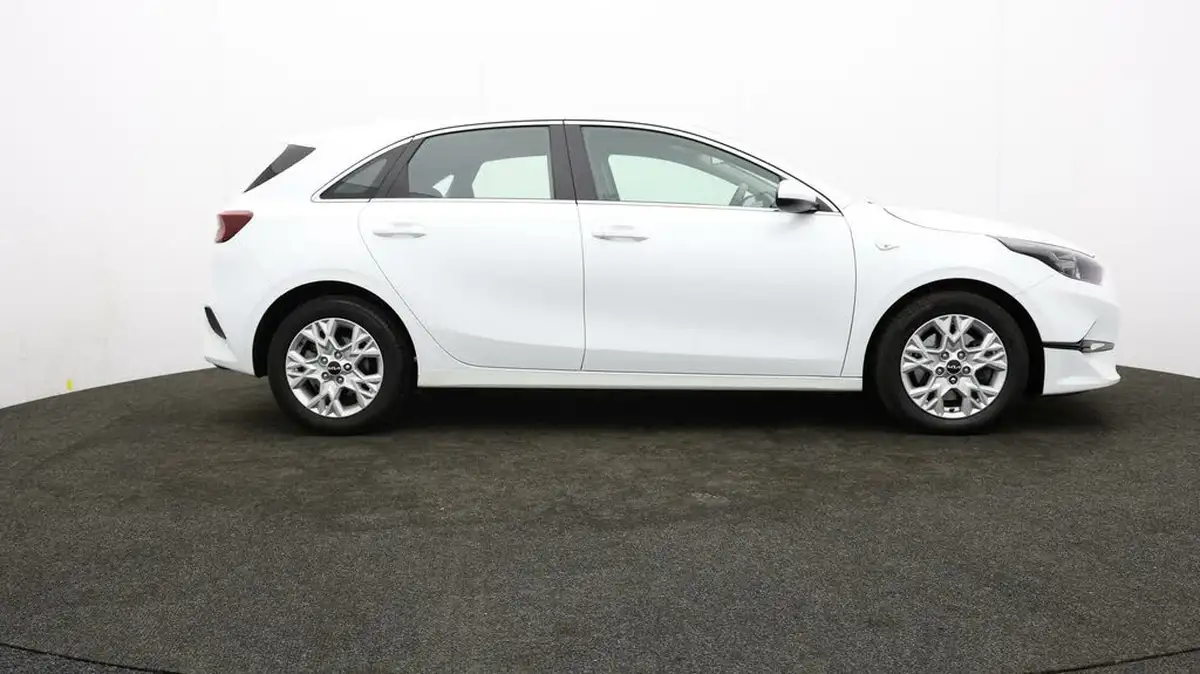 2021-kia-ceed-10-t-gdi-2-hatchback-big-7