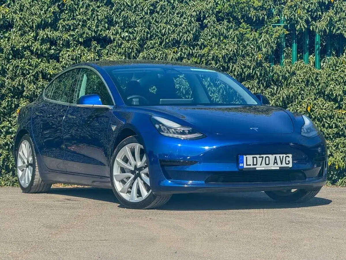 2020-tesla-model-3-e-standard-plus-big-1
