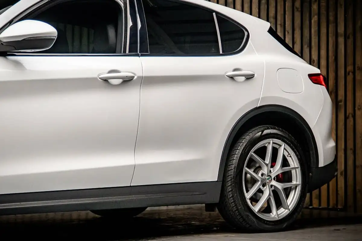 2018-alfa-romeo-stelvio-22td-milano-big-15