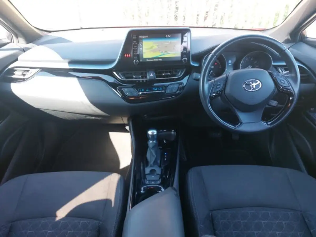 2020-toyota-c-hr-18-vvt-i-design-big-2