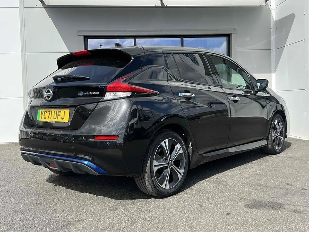 2022-nissan-leaf-e-n-connecta-big-8