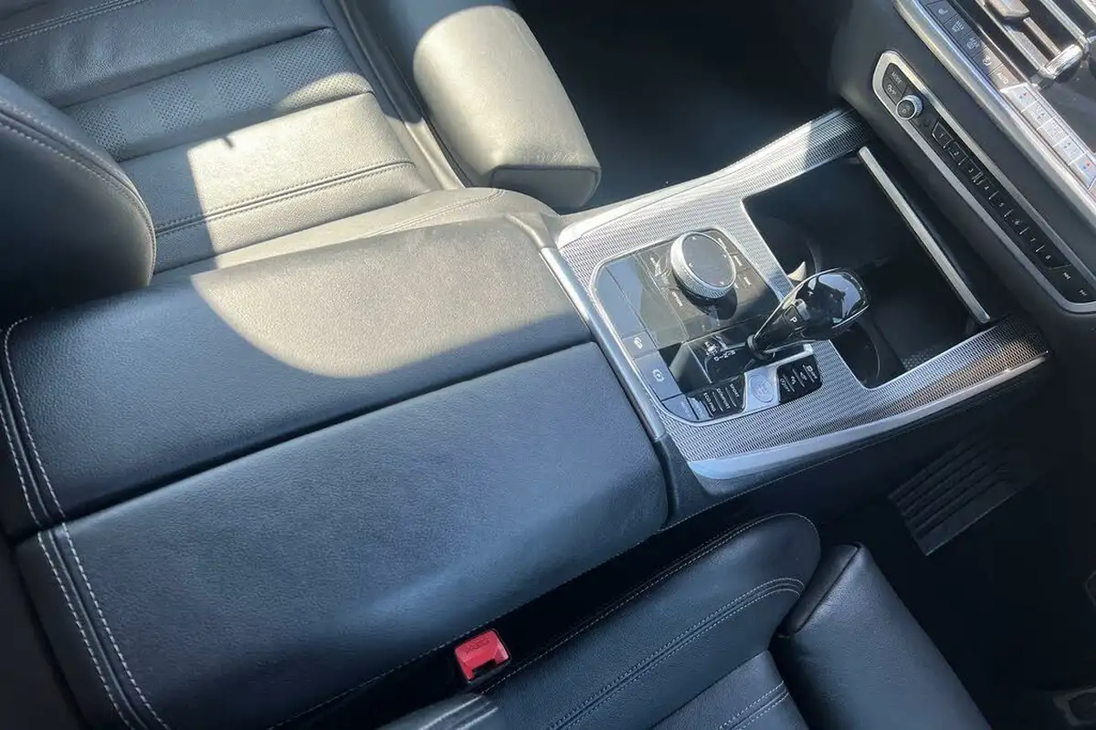 2020-bmw-x5-30td-m50d-big-39