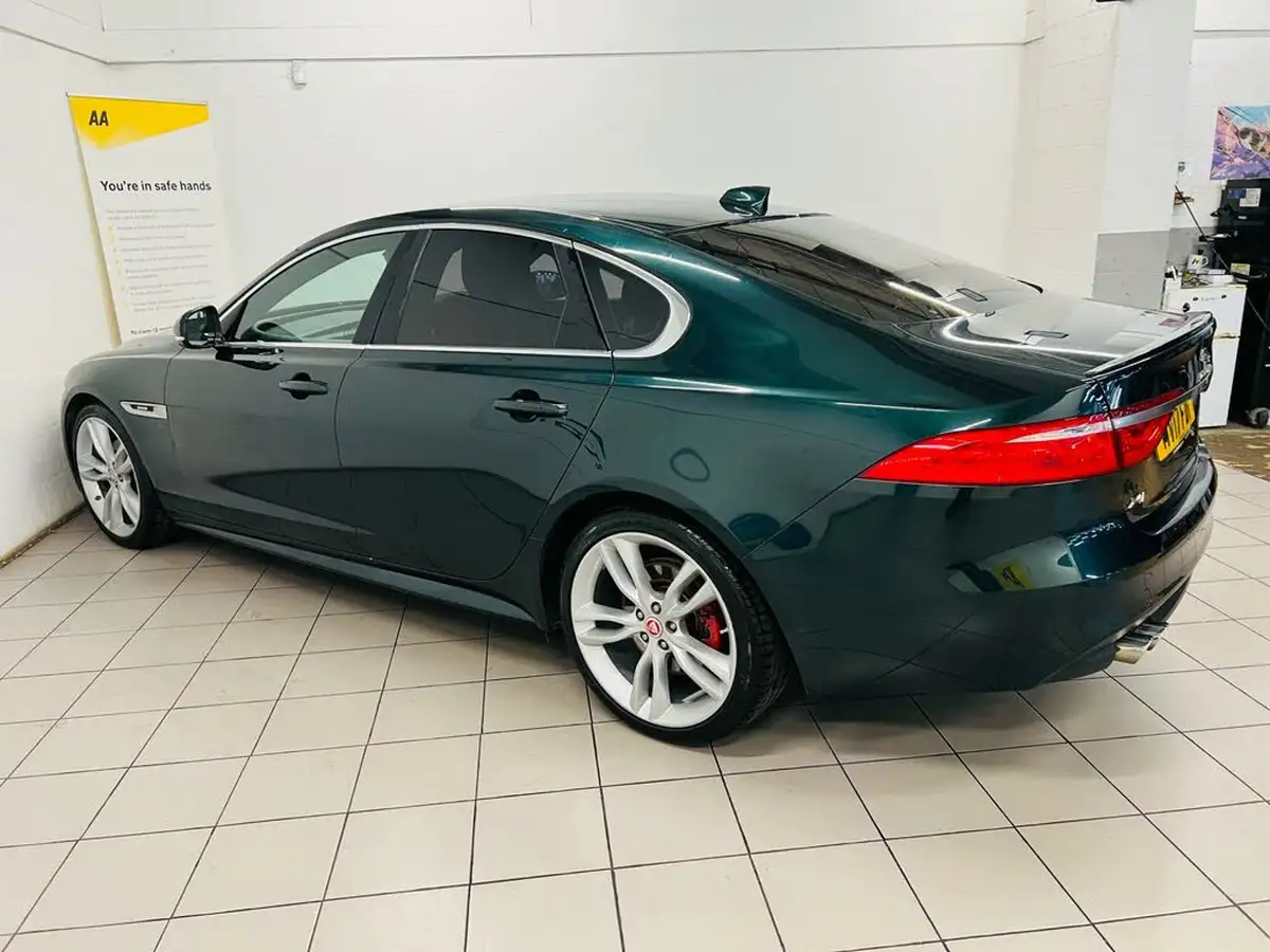 2017-jaguar-xf-20td-r-sport-180ps-saloon-4d-1999cc-auto-big-3
