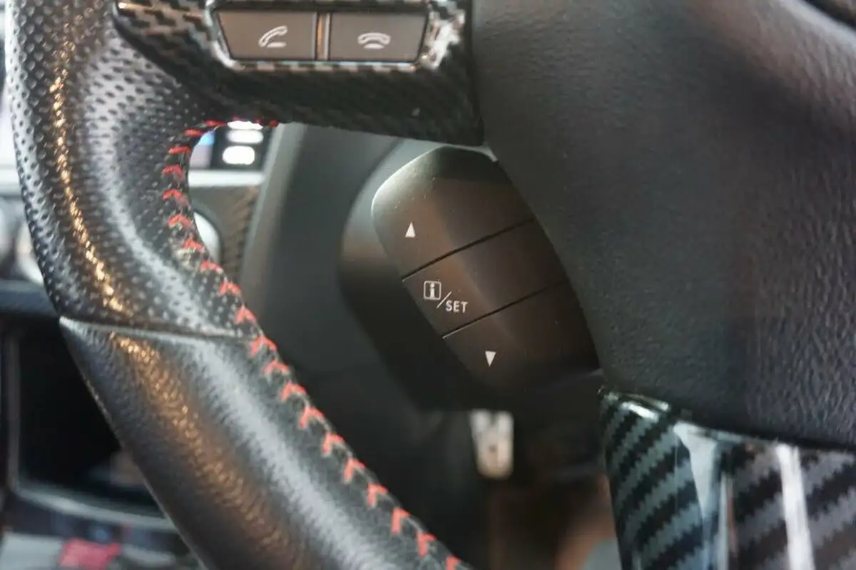 2016-subaru-wrx-25-sti-type-uk-big-25