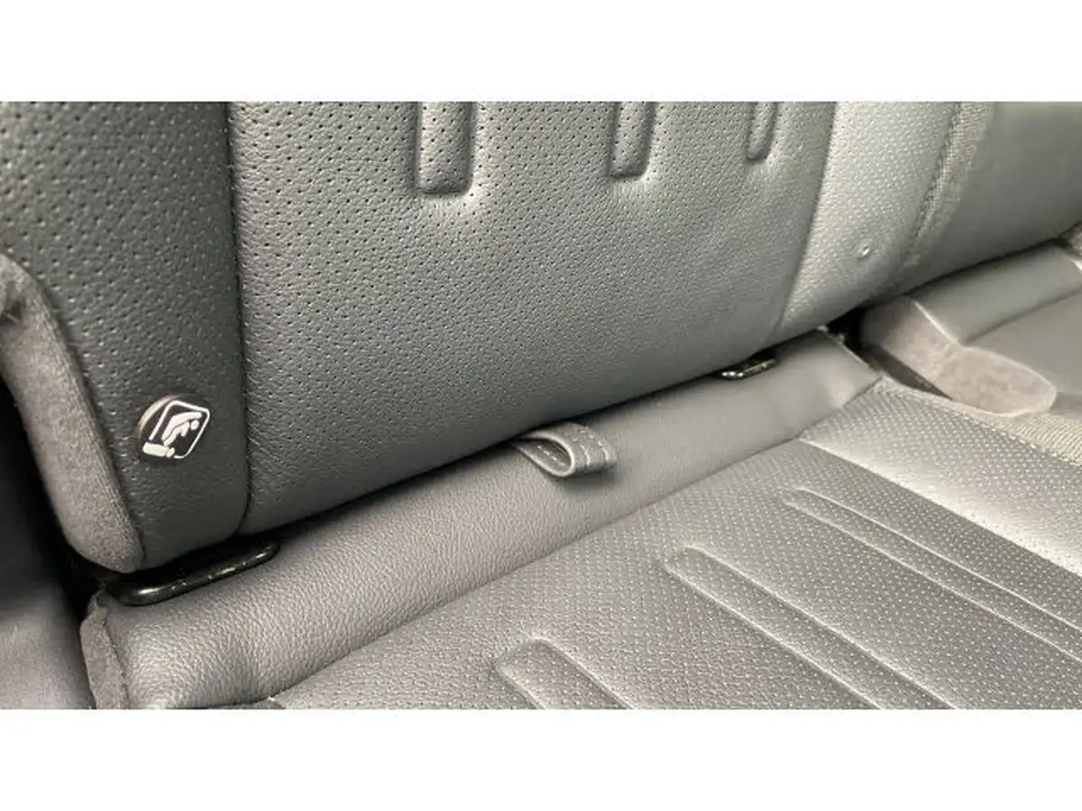 2020-land-rover-110-defender-20-d240-se-110-big-35