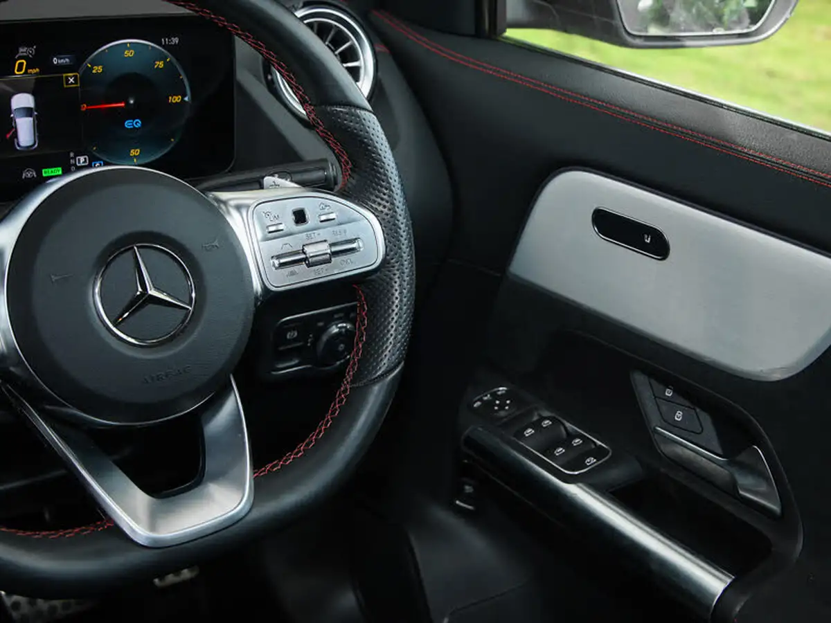 2022-mercedes-benz-eqa-e-eqa-350-amg-line-big-11