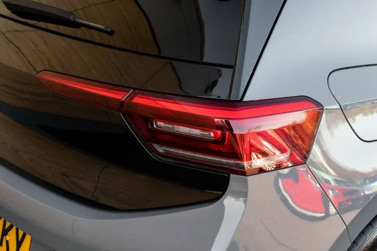 2020-volkswagen-id3-e-business-big-9