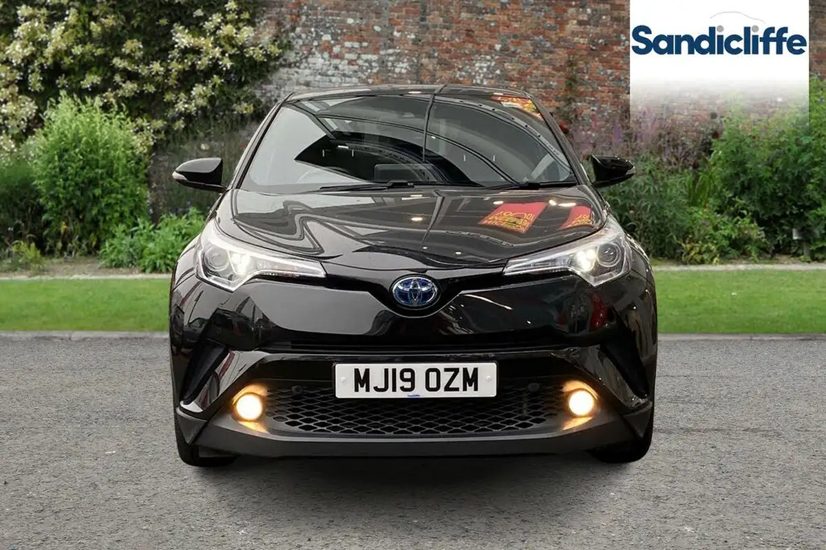 2019-toyota-c-hr-18-vvt-i-design-big-6