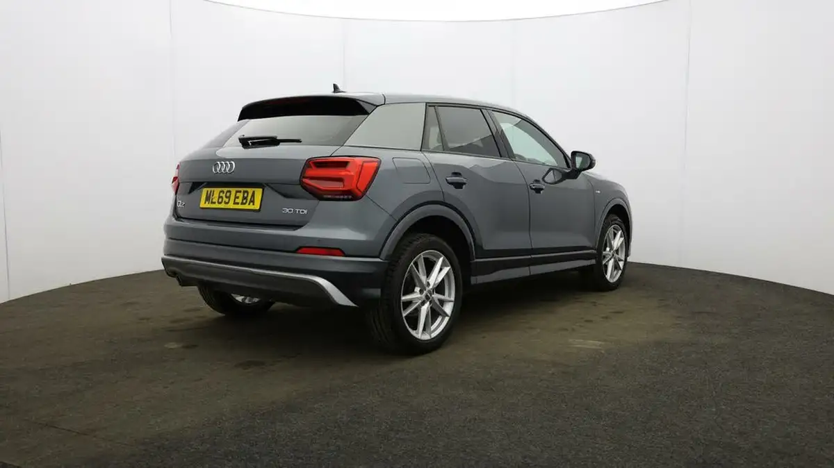 2019-audi-q2-16-30-tdi-s-line-big-6