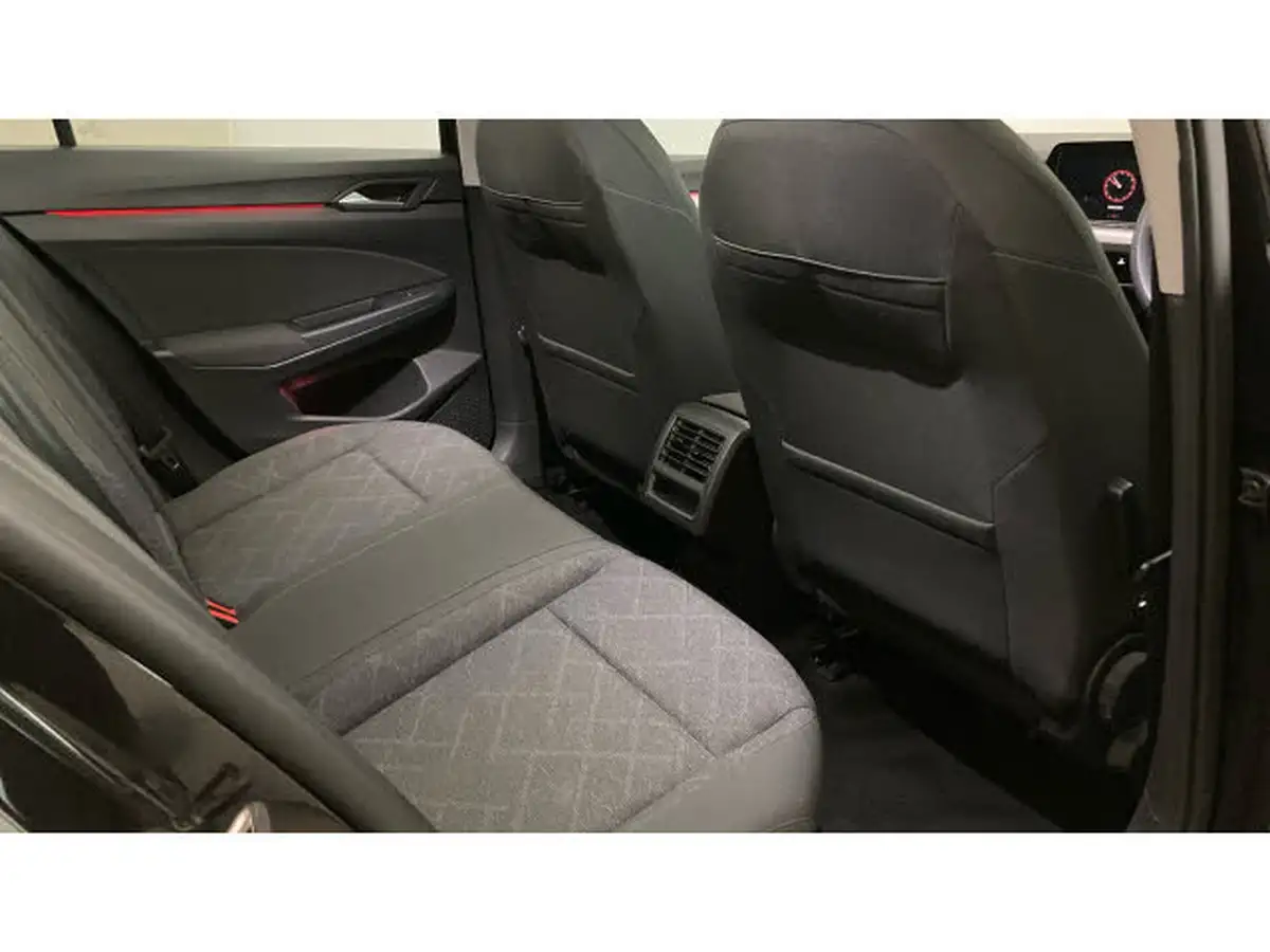 2021-volkswagen-golf-15-etsi-life-150ps-hatchback-big-34