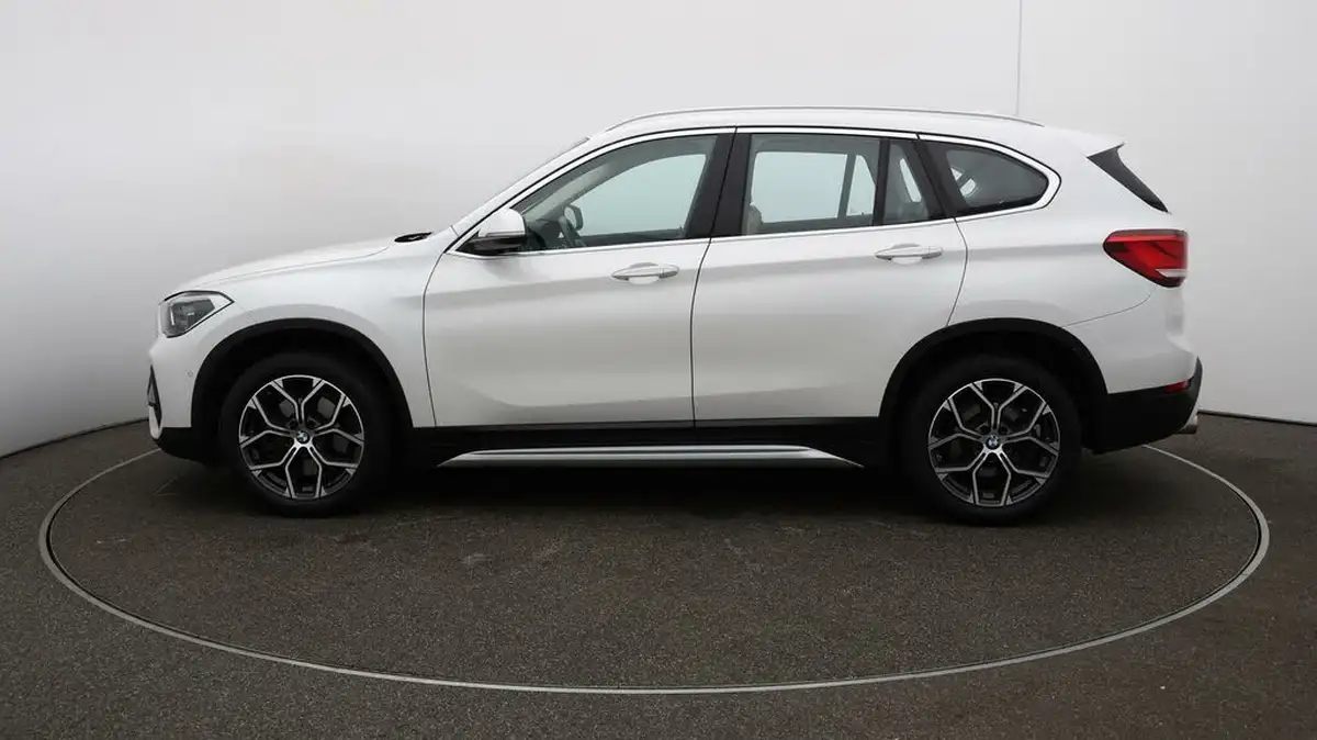 2021-bmw-x1-20-xdrive20i-xline-big-57