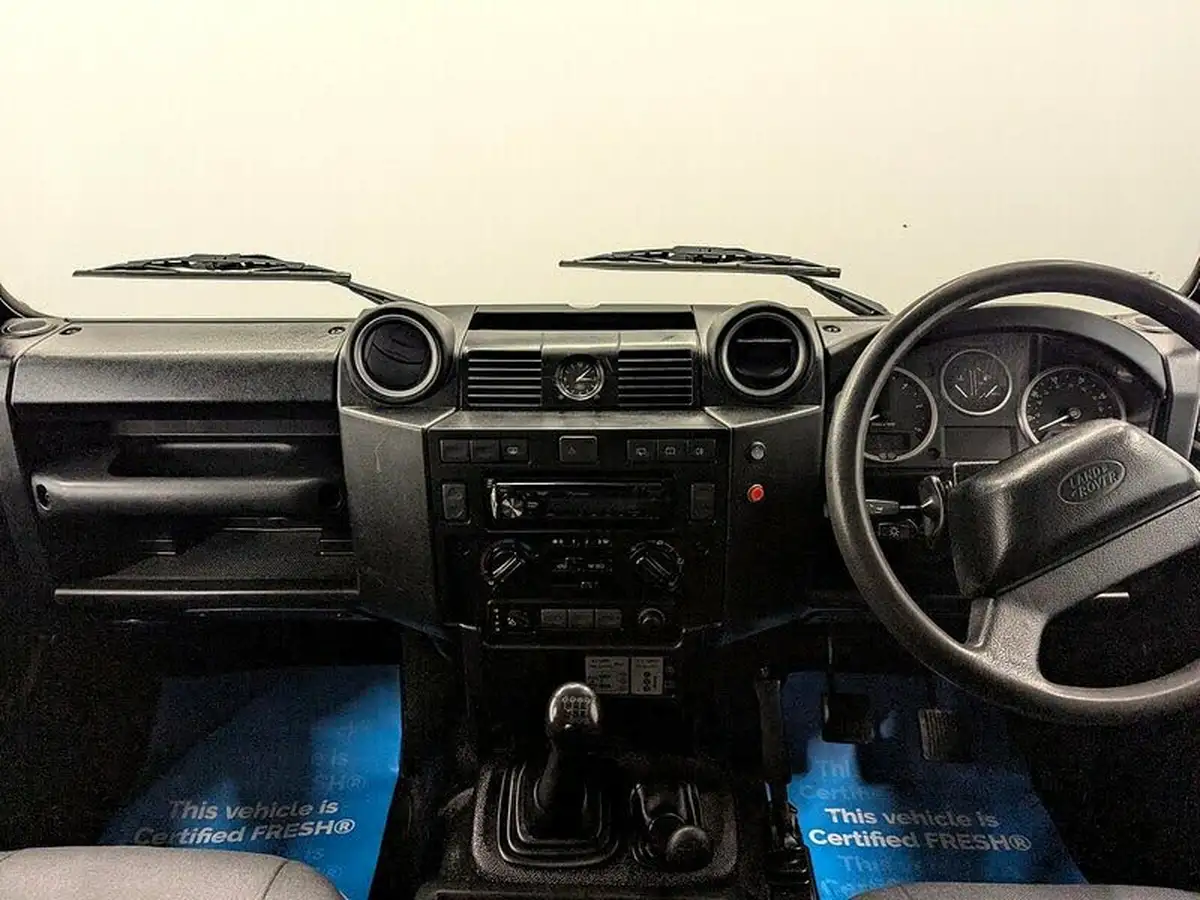 2012-land-rover-90-defender-22td-hard-top-big-2