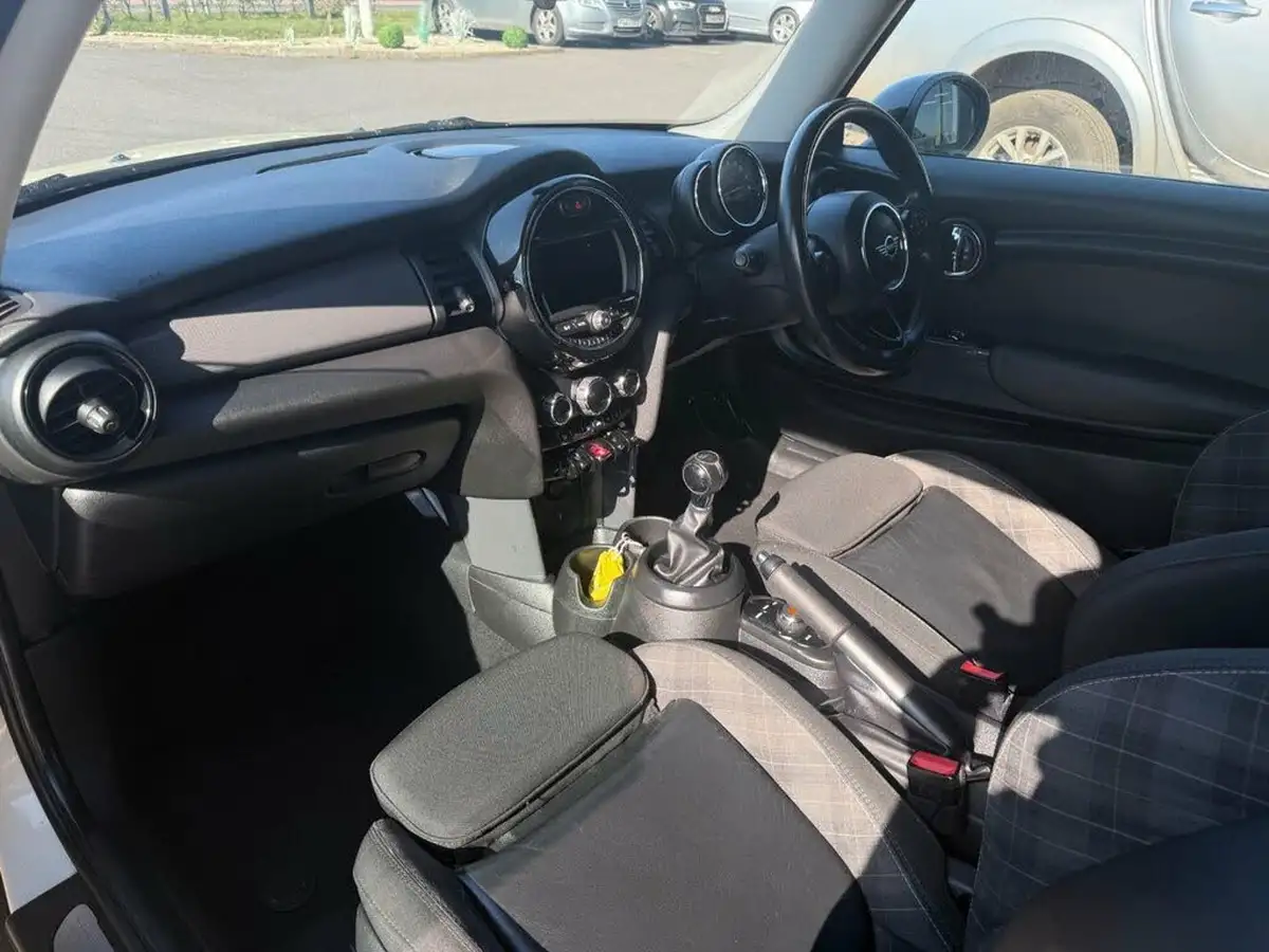 2018-mini-cooper-15-cooper-series-ii-ss-hatchback-3d-big-20