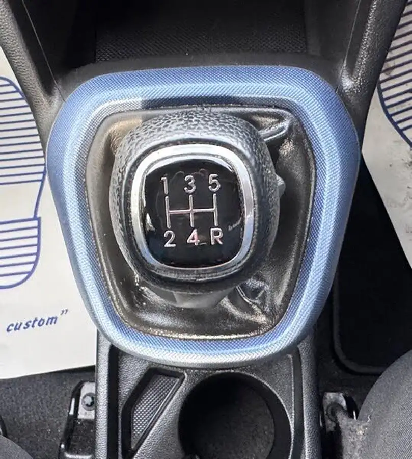 2014-hyundai-i10-10-se-big-32