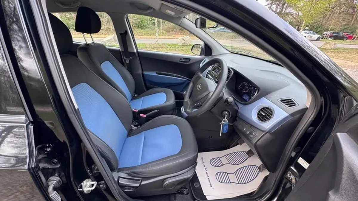 2014-hyundai-i10-10-se-big-9