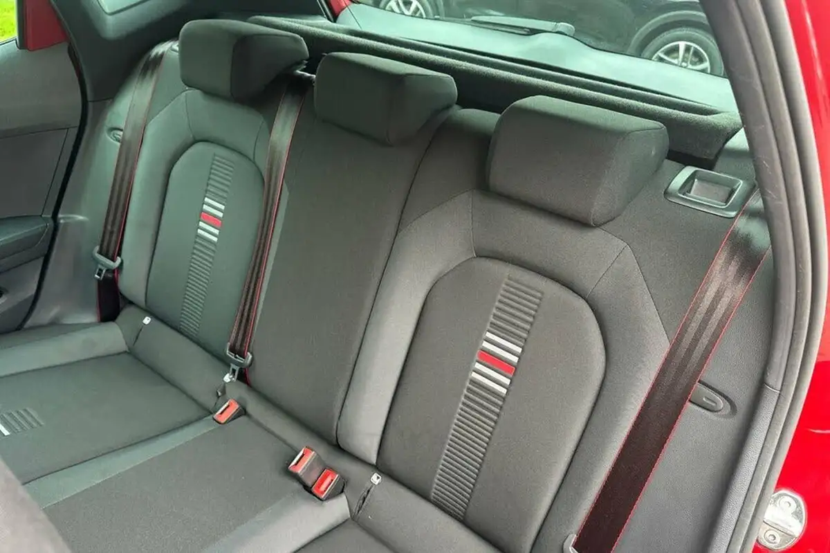 2021-seat-arona-10-tsi-fr-red-edition-dsg-big-34