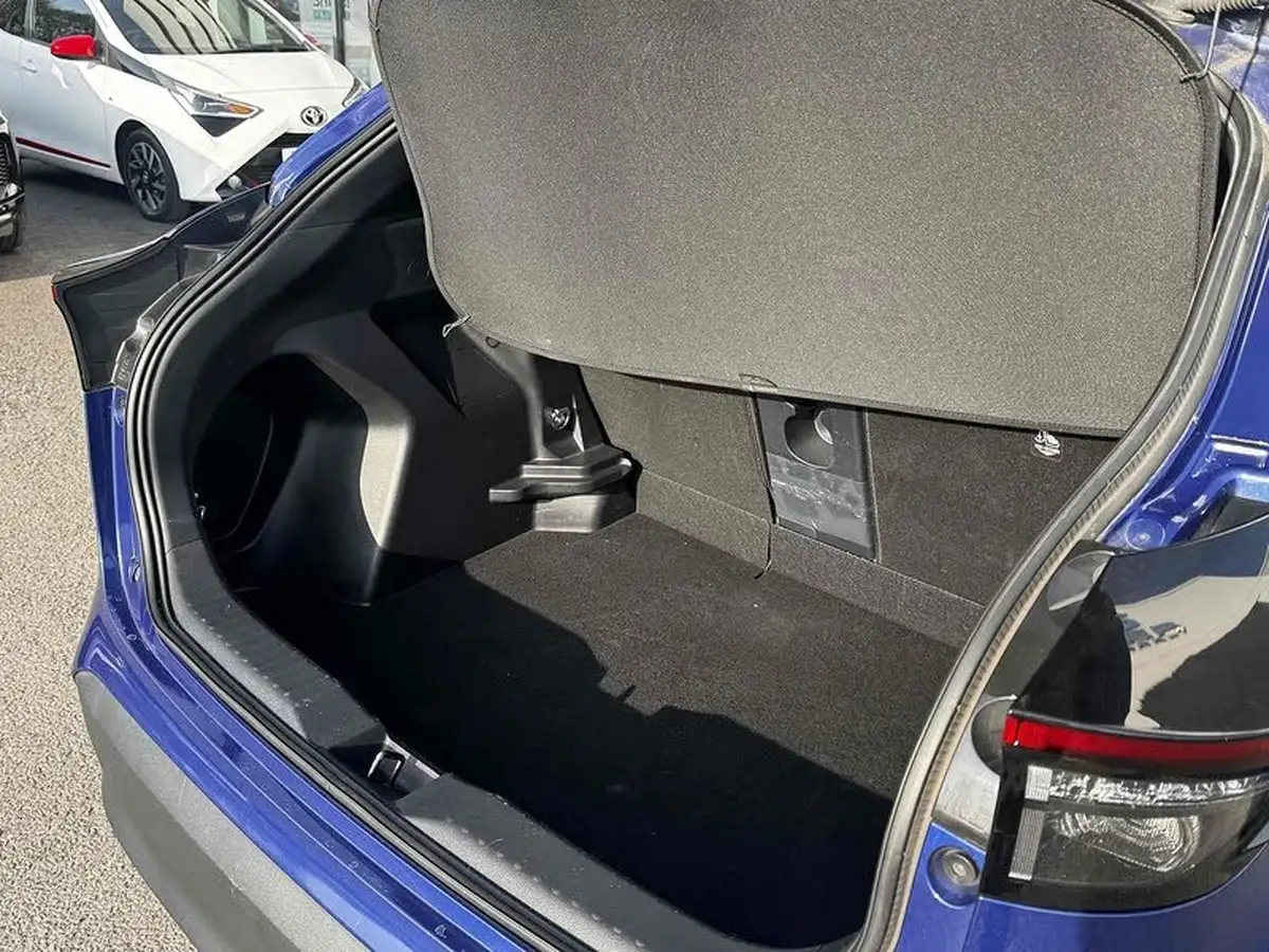2022-toyota-yaris-15-vvt-i-design-panoramic-roof-big-17