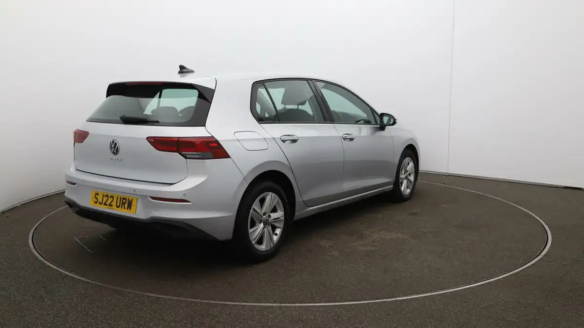 2022-volkswagen-golf-15-tsi-life-150ps-hatchback-big-45