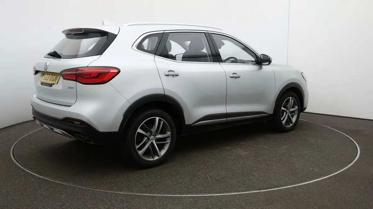 2023-mg-hs-15t-gdi-excite-162ps-dct-big-46
